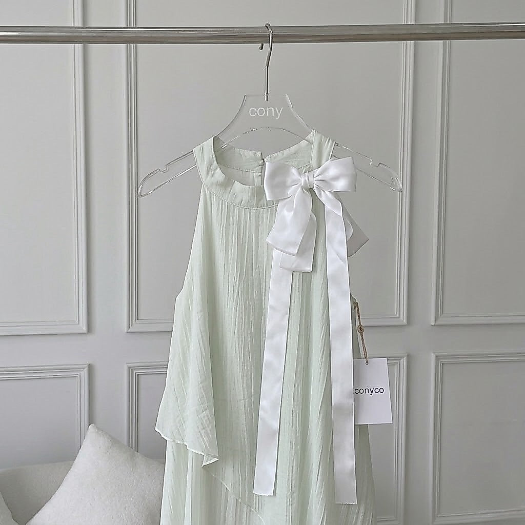 Belle Bow Lace Maxi Dress