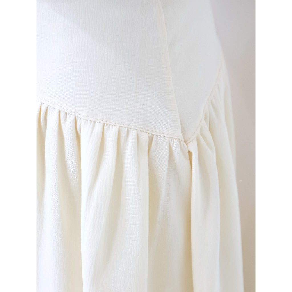 Cream detail